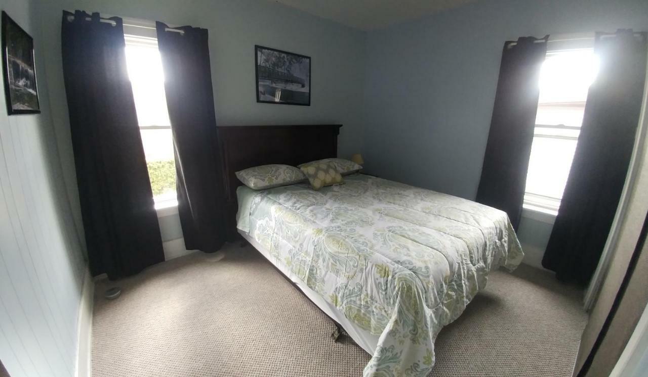 Spacious Frontier Park Apartment Erie Exterior foto